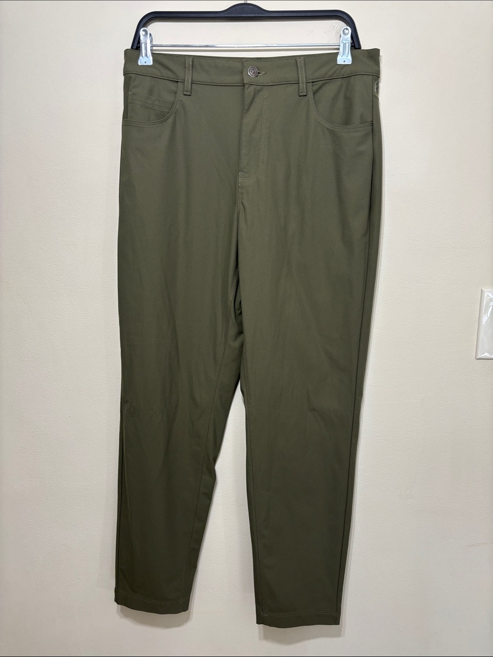 Fabletics Men's Olive Stretch Chinos
